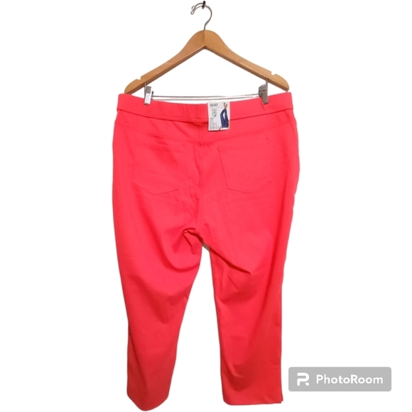 Time and Tru Women's Orange Fitted Stretch Capri Pants. Size XXXL (22) - Picture 4 of 7